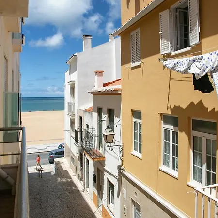 アパート Alecrim House